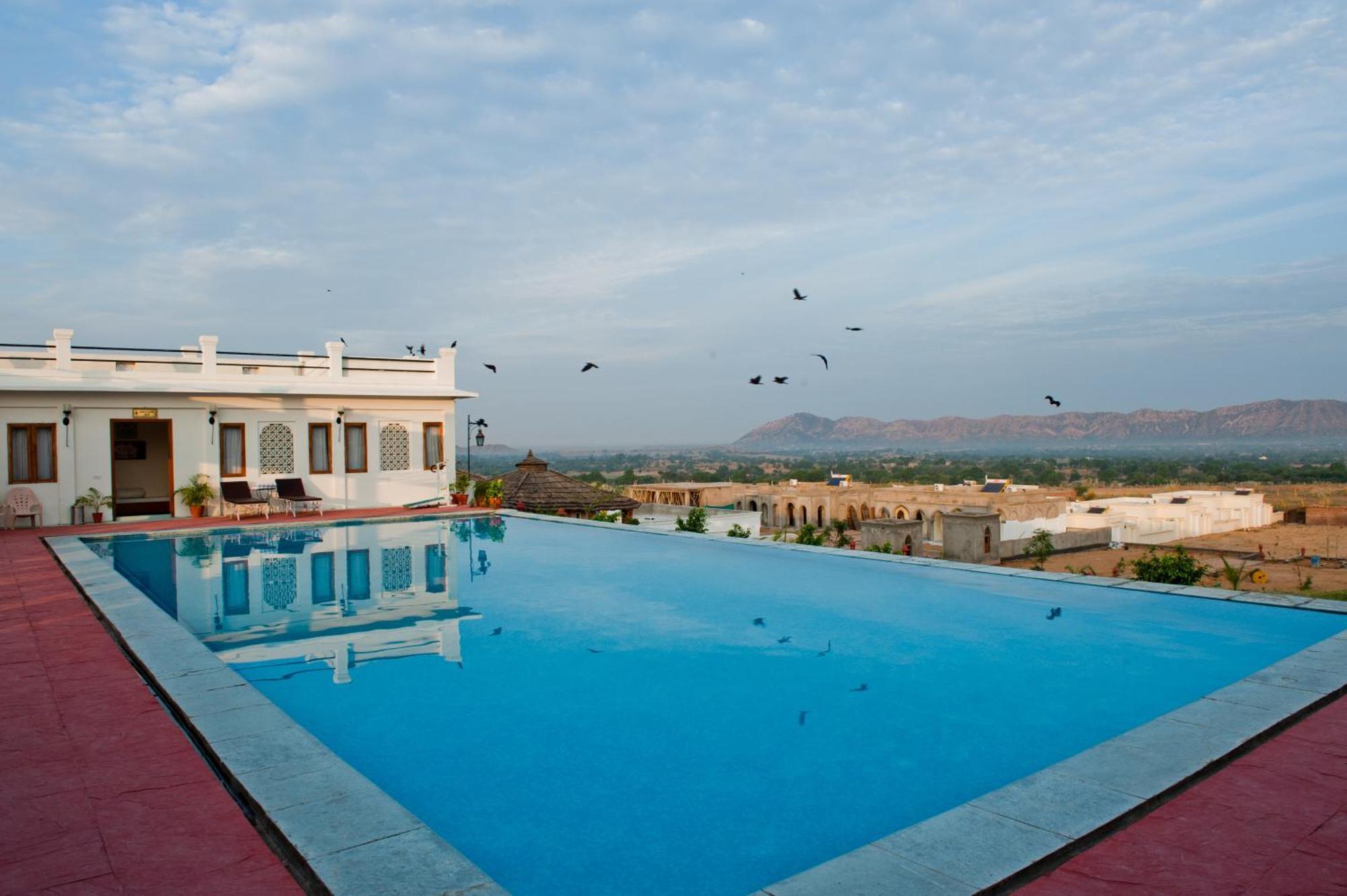 ホテル Aaram Baagh Pushkar By Pachar Group エクステリア 写真